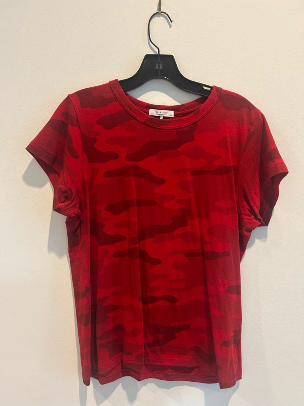 Rag and Bone Red Camo T-shirt Size Large